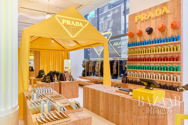 3.PRADA ESCAPE全球独家概念系列登陆Selfridges
