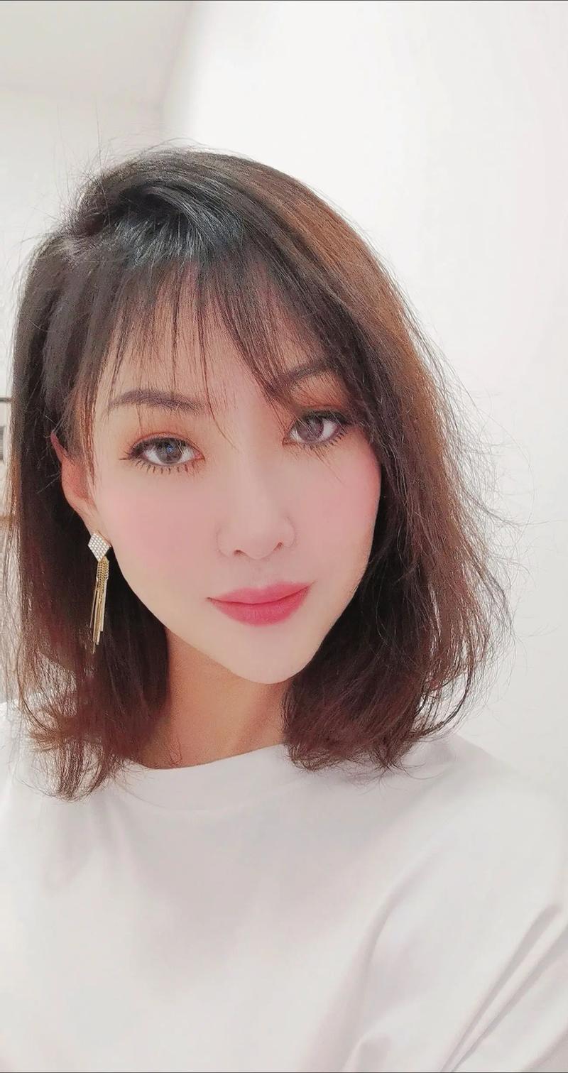 抛开美颜滤镜,她照样吊打?