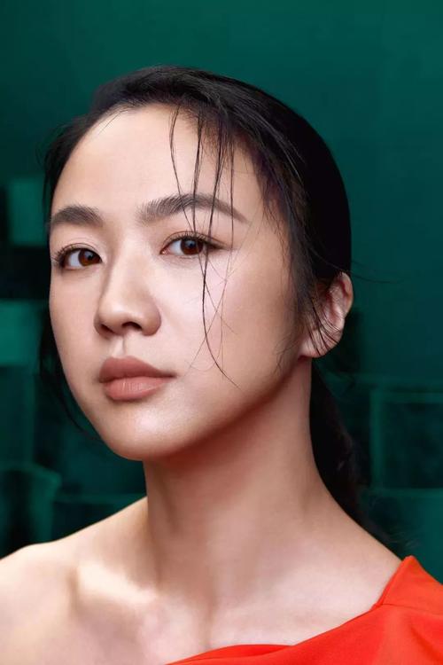 我和汤唯一样不乱花钱,但愿意为艺术买单!
