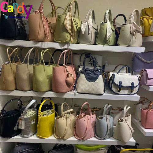 真皮包包女批发,火车北站市场女包批发区店铺位于后绳兜5号