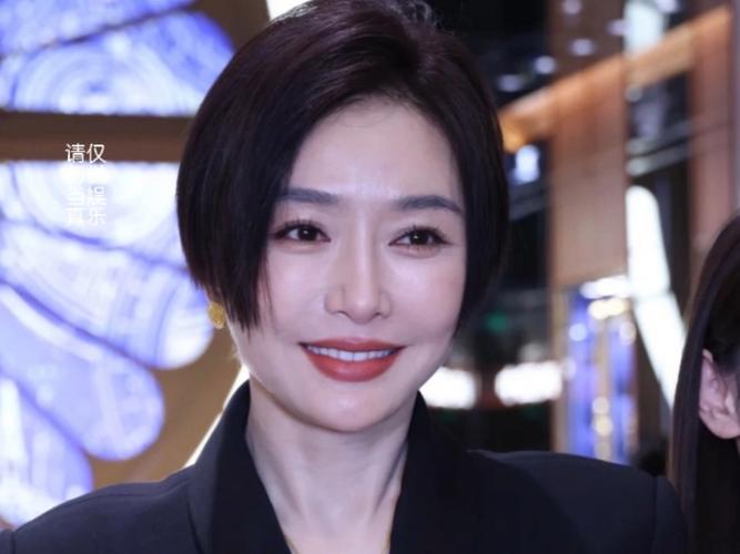 朵拉魅力值100%,穿羊绒的秦岚魅力值1000000%