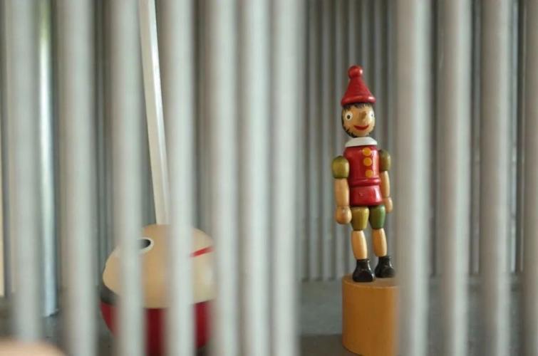 在森林里创造全球设计!比利时设计师是怎么工作的?