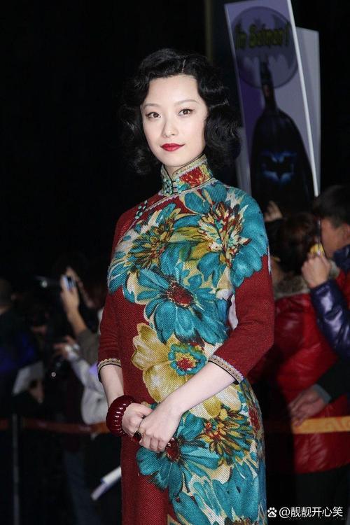 穿上旗袍的倪妮陈数太古典！原来妆容加分不少！