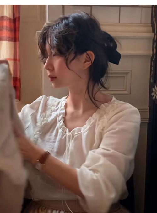 少女心的时髦公式里，娃娃领才是不变常量 ｜ Take a LOOK！