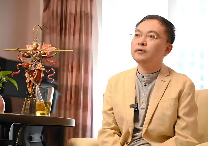 段睿：面对渐冻症，蔡磊是勇者，我是举起盾牌的人