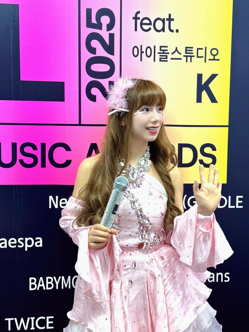 你与女团爱豆的差别,可能只是一个会跳舞的C位女团发......