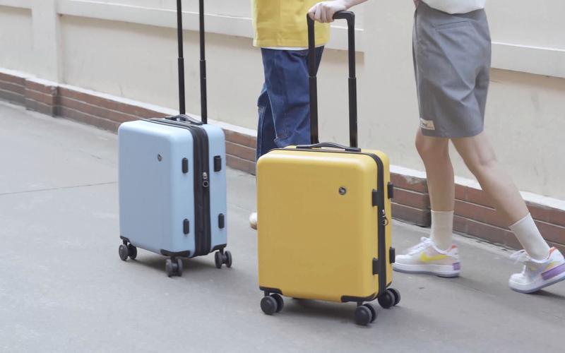 爱华仕箱包加盟,时尚箱包爱华仕质量不错款式新颖漂亮