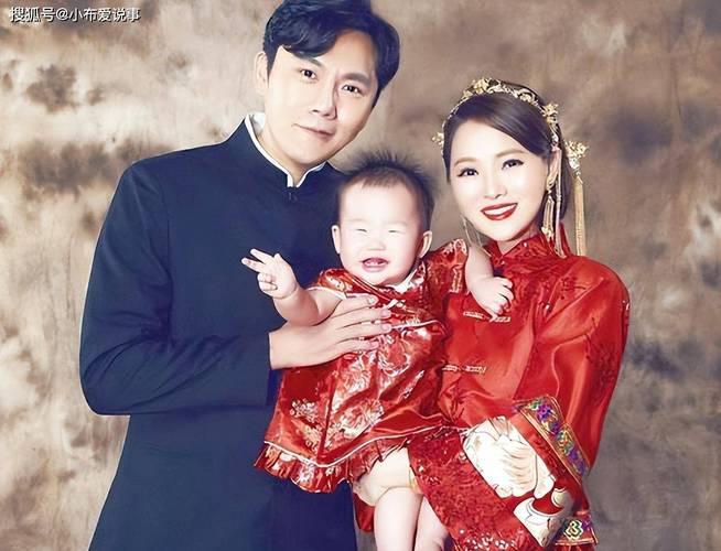 今年最出圈CP：秦昊&伊能静，怎么可以这么甜！