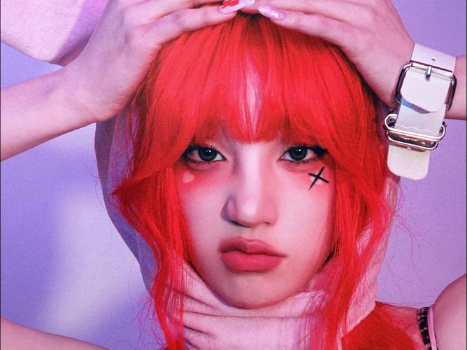 疑似新恋情的Gigi剪掉长发，慵懒尾髻秒变Long Bob已美哭！