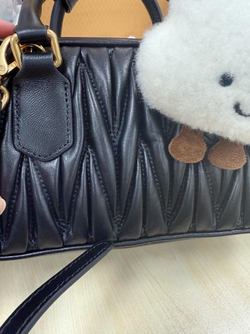 头层羊皮女包,阳山羊皮怎么样?看这里!