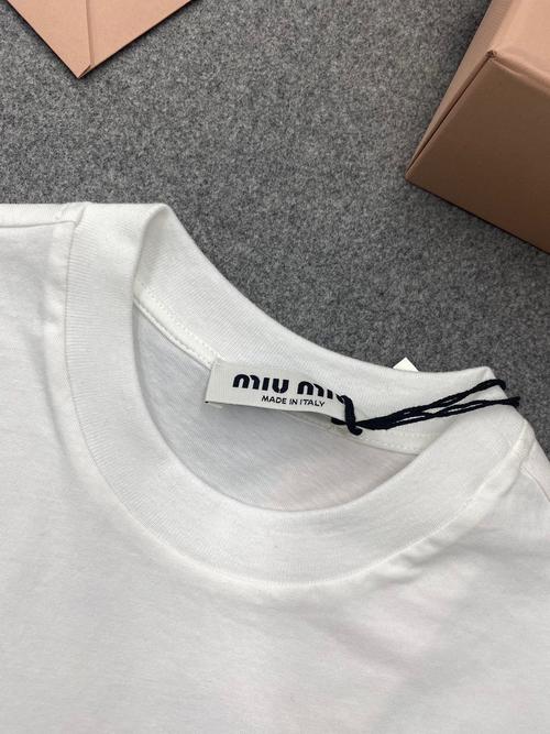 缪缪的少女心思,只有MIU MIU才知道