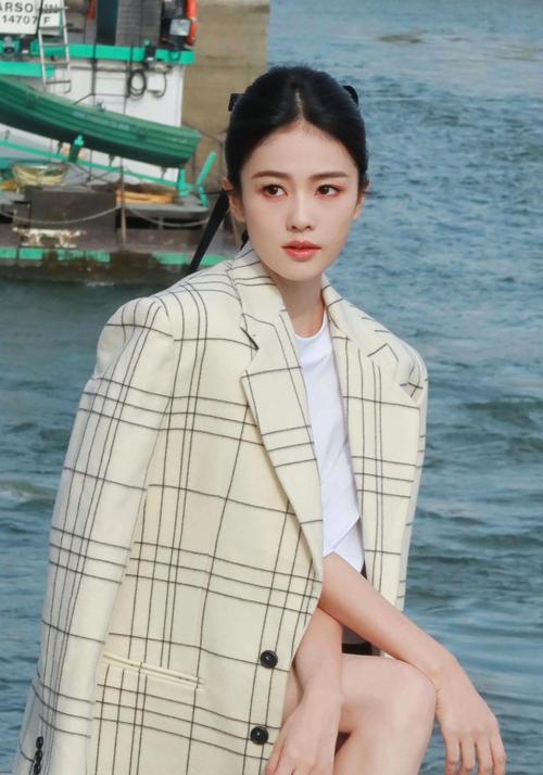 白鹿：初遇巴黎