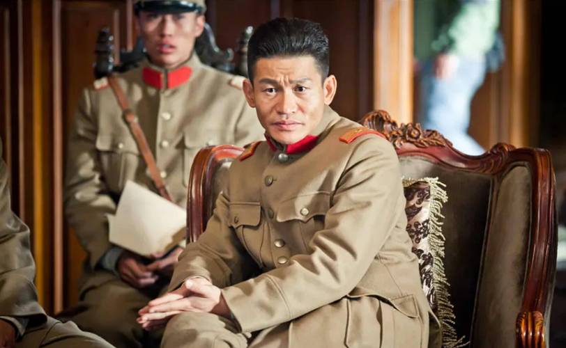 余皑磊: 每次站在悬崖边,都是绝路