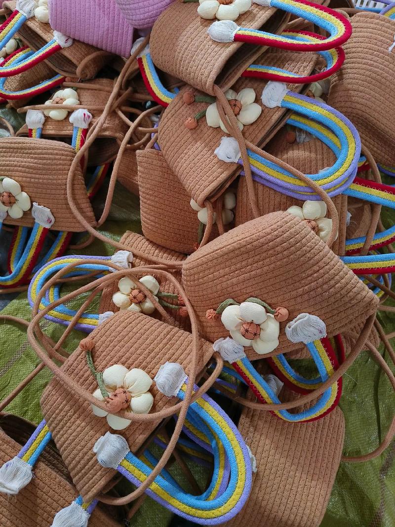 深圳包包厂家,中国什么样的箱包厂比较有名气？