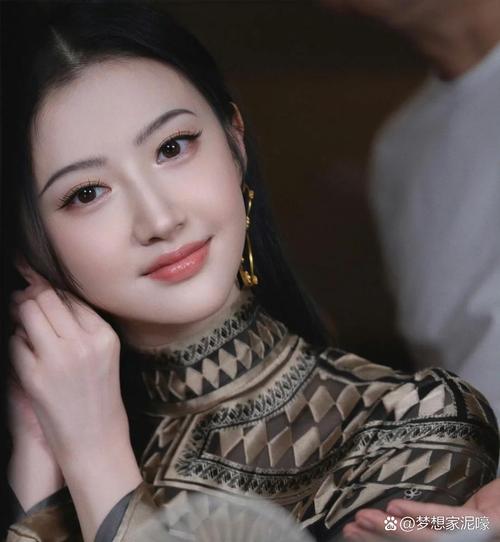 人间富贵花变身超甜车厘子,景甜怎么连指甲都让我羡慕?!