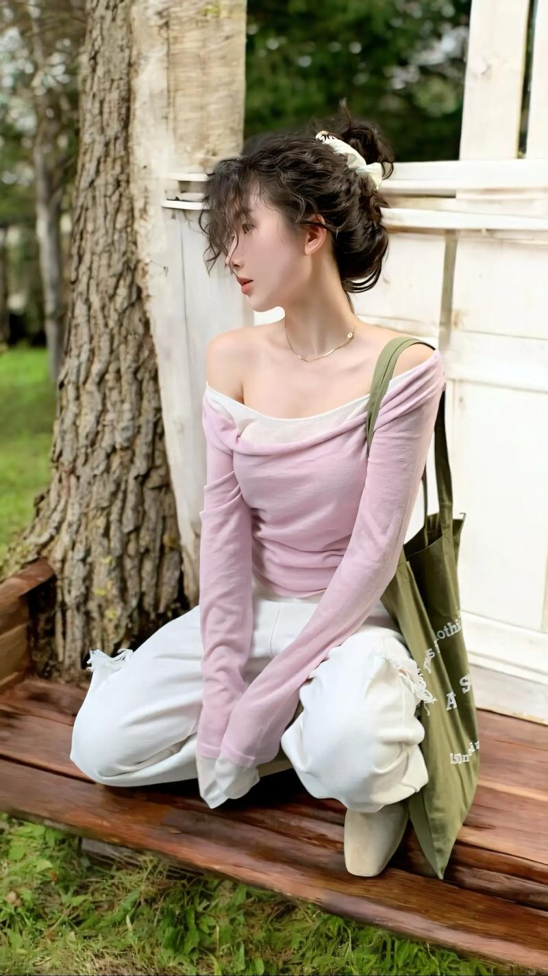 2016的早春趋势，必须准备一件露肩上衣！