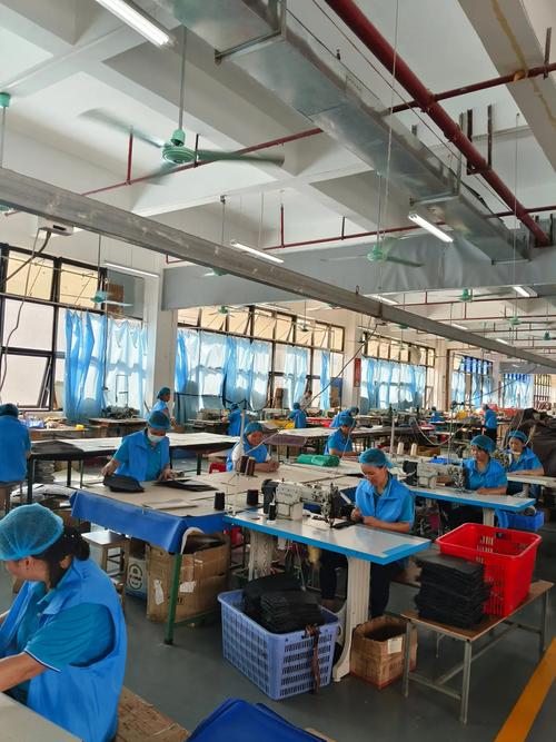 真皮皮包工厂哪里,找靠谱包工厂需慎重实地考察了解包工业