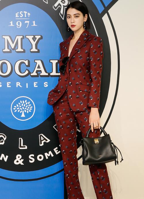 腿多长的女孩才能做周杰伦新歌MV女主?