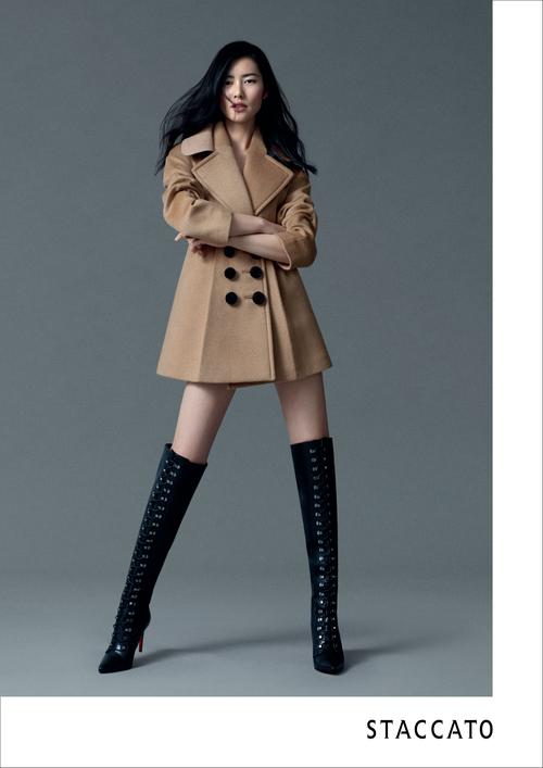 35℃的大热天,娜扎穿针织,刘雯蹬袜靴!?