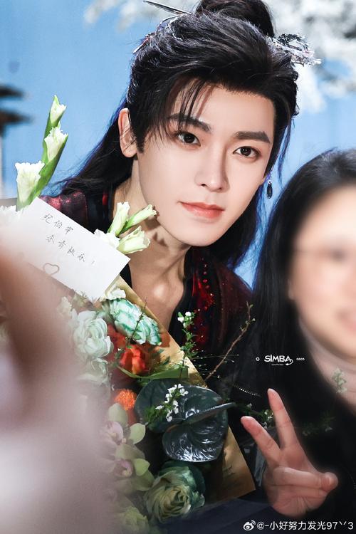 侯明昊做你哥哥,黄明昊做你弟弟,不是梦,是真的