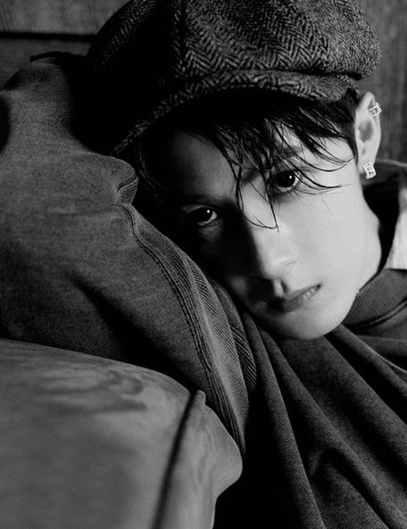 檀健次 今日身份“一日小说家”