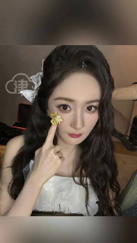 连杨幂都开始反对“白幼瘦”了