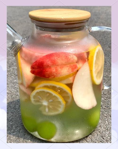 夏日限定的护肤单品，给肌肤喝一杯冰爽气泡水！