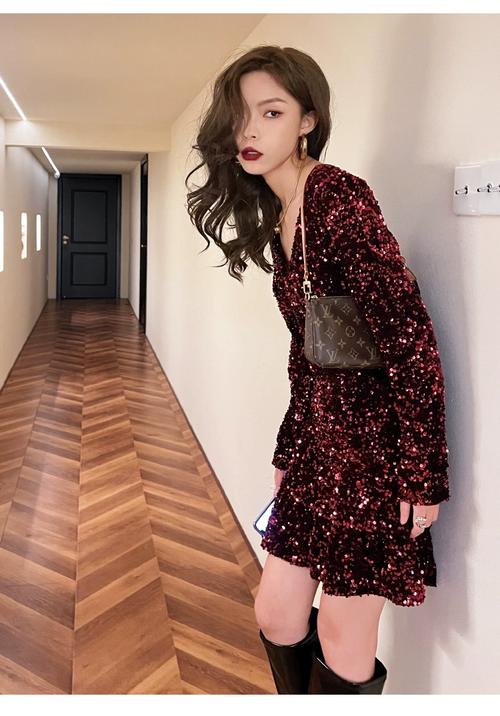 年会如何最吸睛?全身来点blingbling!