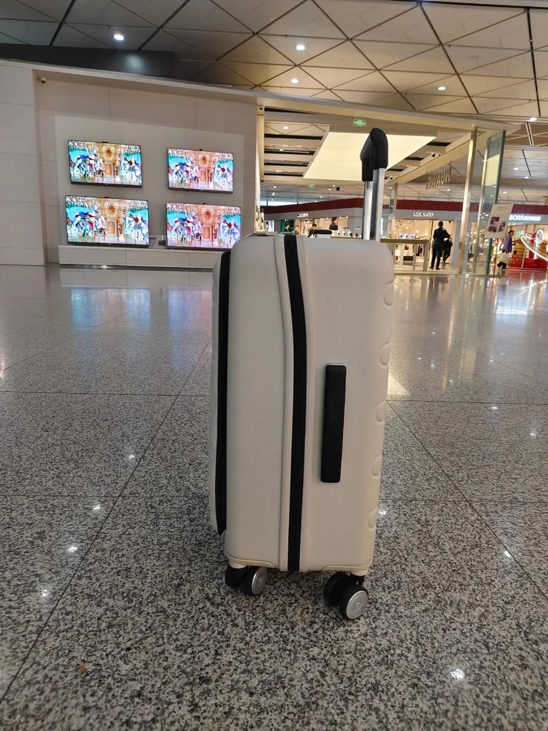 天猫箱包,天猫进口超市进口新秀丽箱包免中间代理费