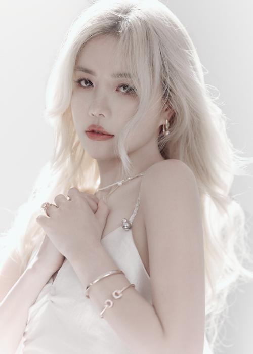 原来有辨识度是这么美,安崎的痣我Get了!