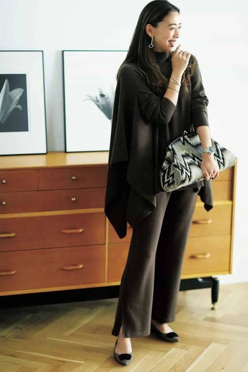 我穿毛衣配阔腿裤，这个冬天一点也不冷！