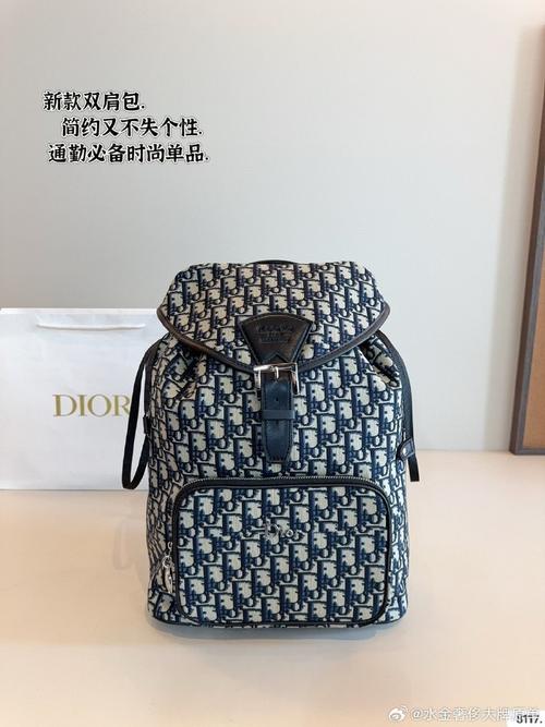 女包加盟品牌有哪些,国内知名男包品牌推出中高档男女包