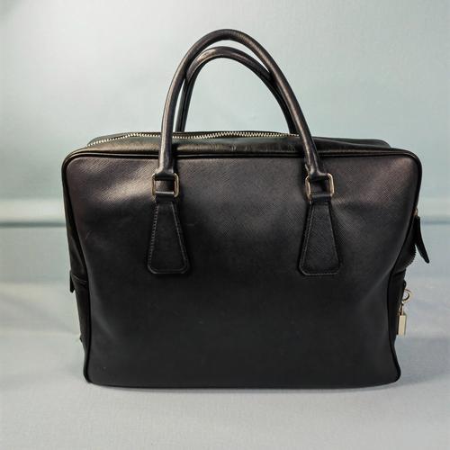 男士公文包奢侈品那里买,男士公文包怎么选？登喜路最适合你