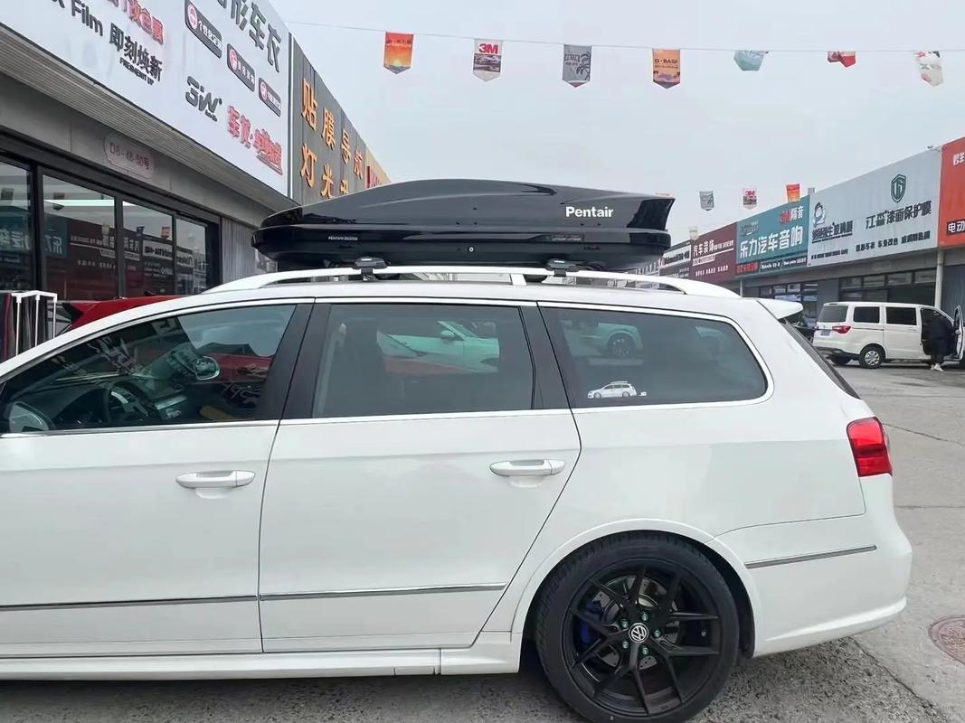 拉杆箱工厂代工,东莞号称天下工厂专业从事车顶行李箱研发