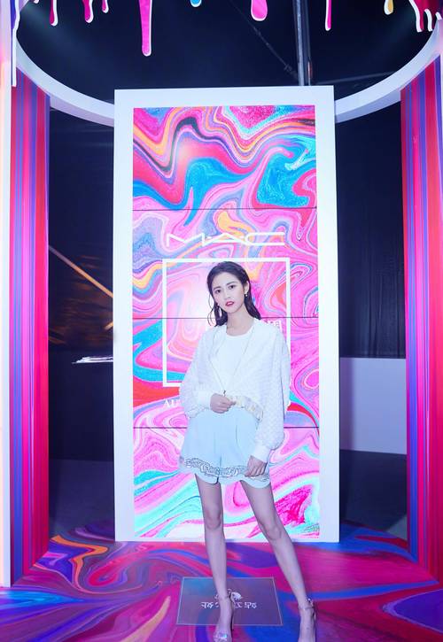 看到“重火宫宫主”陈钰琪的少女肌我酸了，她究竟修炼了什么绝世秘籍？