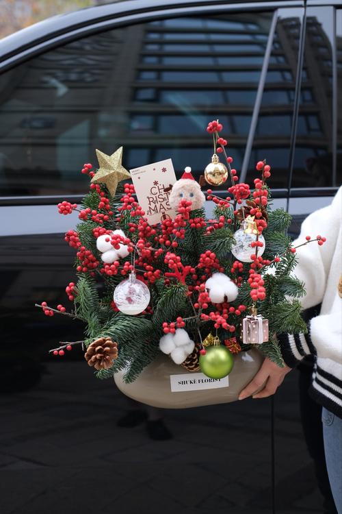 多一点节日气氛,自由花卉组合插花DIY