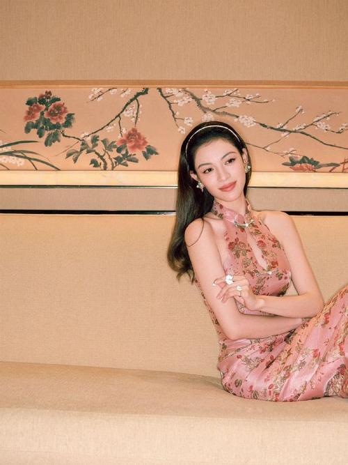 灵兽与美人,钟楚曦的镜花水月世界美到心醉