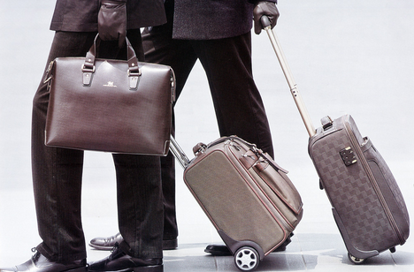 深圳 箱包,瑞吉箱包(深圳)有限公司处于开业状态