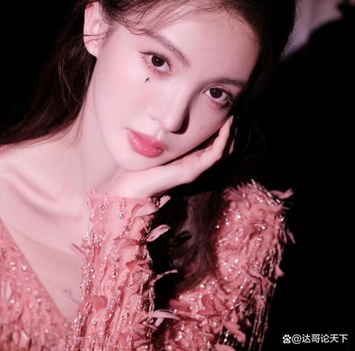 看过了金晨宋妍霏,感觉芭比粉、玫粉并不死亡啊!