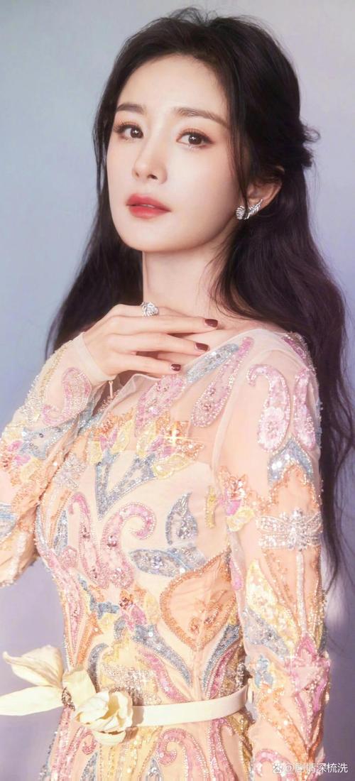 被杨幂带火的“新顶流”,真有那么上头?