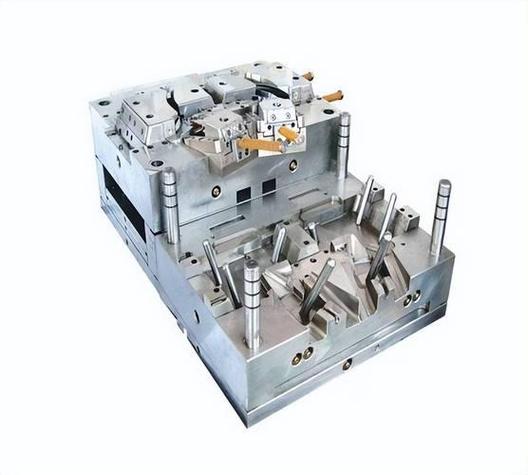 塑料模具,塑料模具可制成-1模具材料通过注入经加热成型