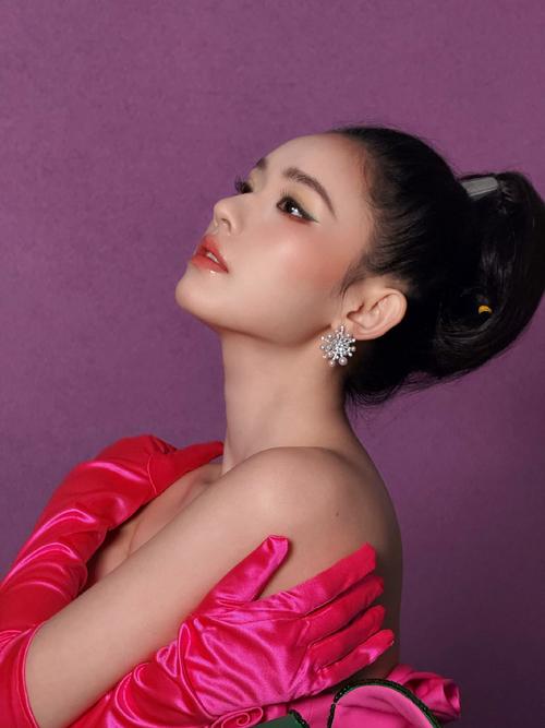 护唇膏和男友一样重要,不会选的话你学学林允!