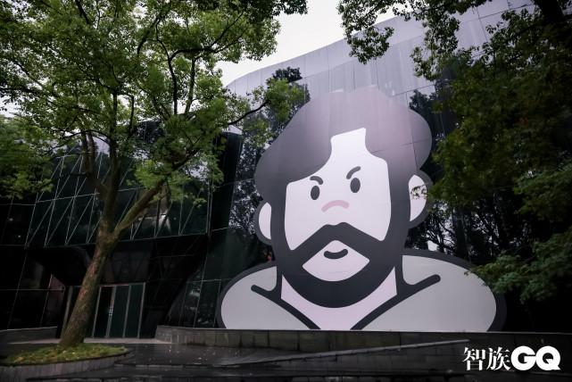 没有问题，才是问题！ 「GQ Lab问号展」登陆上海，叩问2022